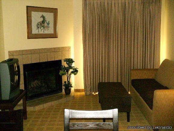 Americas Best Value Inn & Suites Extended Stay - Tulsa Chambre photo